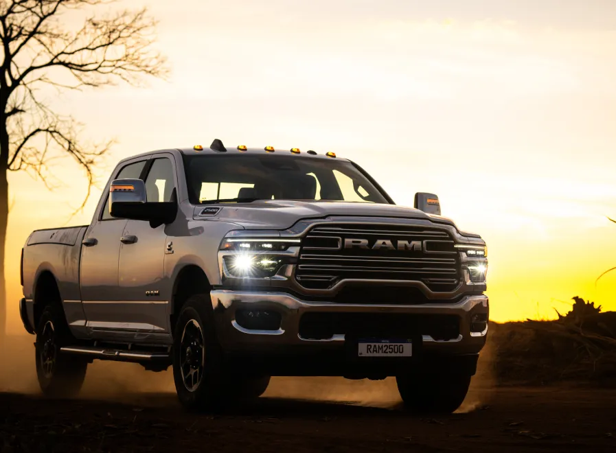 RAM 2500 preta